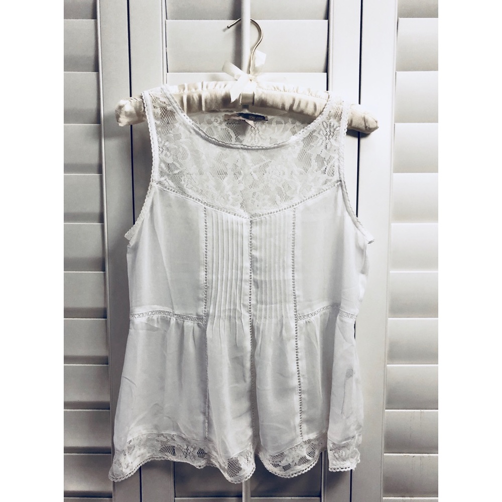 Forever 21 | Sheer top with lace detail